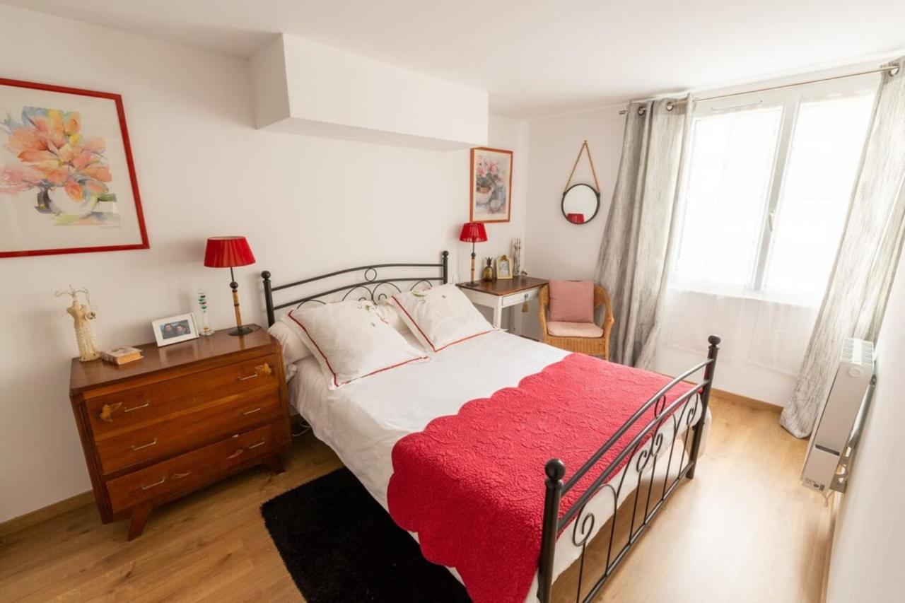 Furnished Apartment Near Palais De La Justice With 2 Bedrooms & A Garden بوردو المظهر الخارجي الصورة