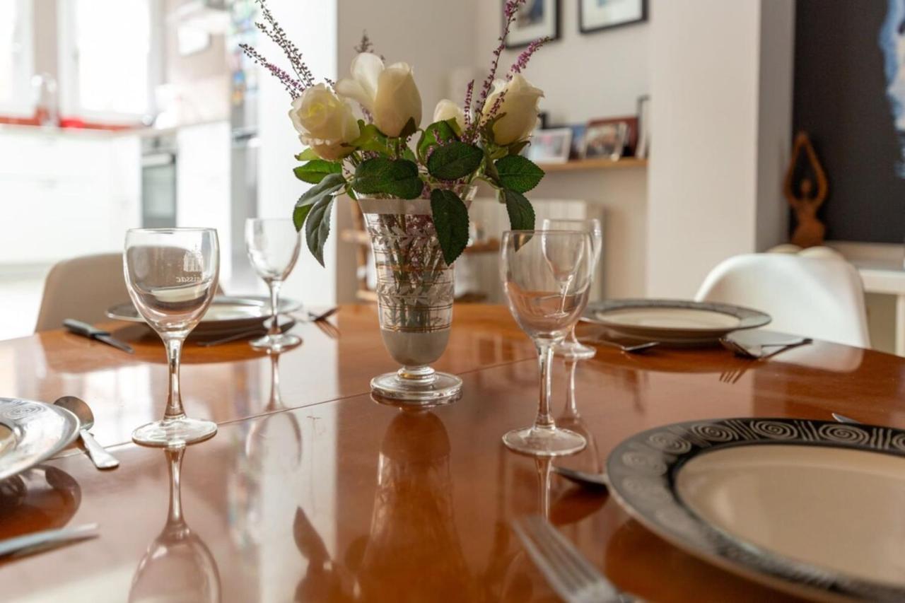 Furnished Apartment Near Palais De La Justice With 2 Bedrooms & A Garden بوردو المظهر الخارجي الصورة